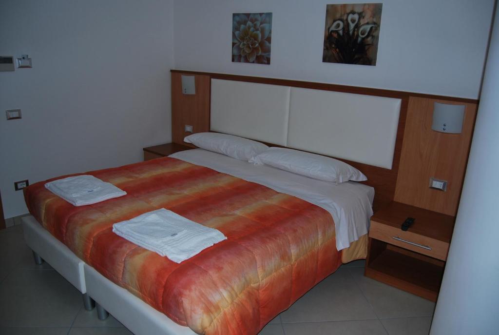 Hotel Europa Nereto Habitación foto